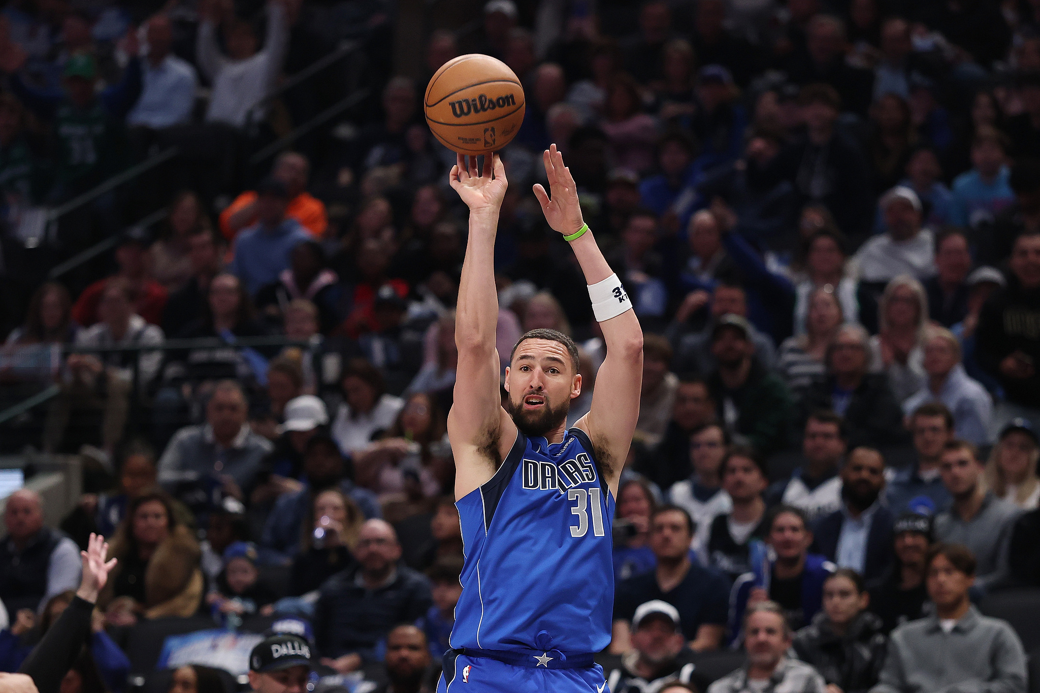 克莱26+6三分命中数里程碑 独行侠主场大胜爵士