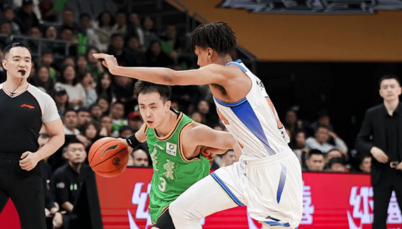 开云体育下载-赵继伟：作为球员没办法改变所有，但上场就会全力以赴