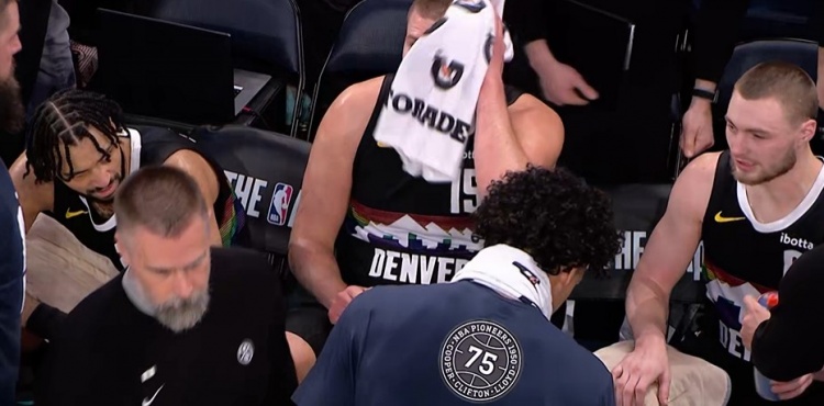 开云体最在线新网址-差点封神！约基奇0.8秒大号绝杀三分打板涮出 双方进加时！