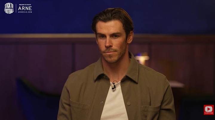 开云官方网站-破C罗纪录！贝尔证实：加盟皇马转会费超1亿欧，当时曼联报价更高